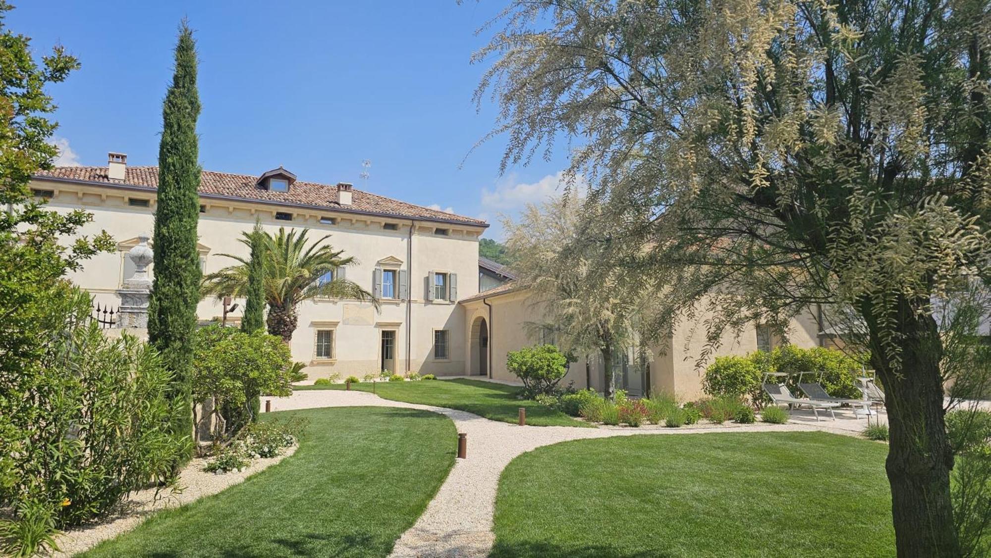 Villa Tosi - Luxury Apartments In Villa Veneta Tregnago Eksteriør bilde